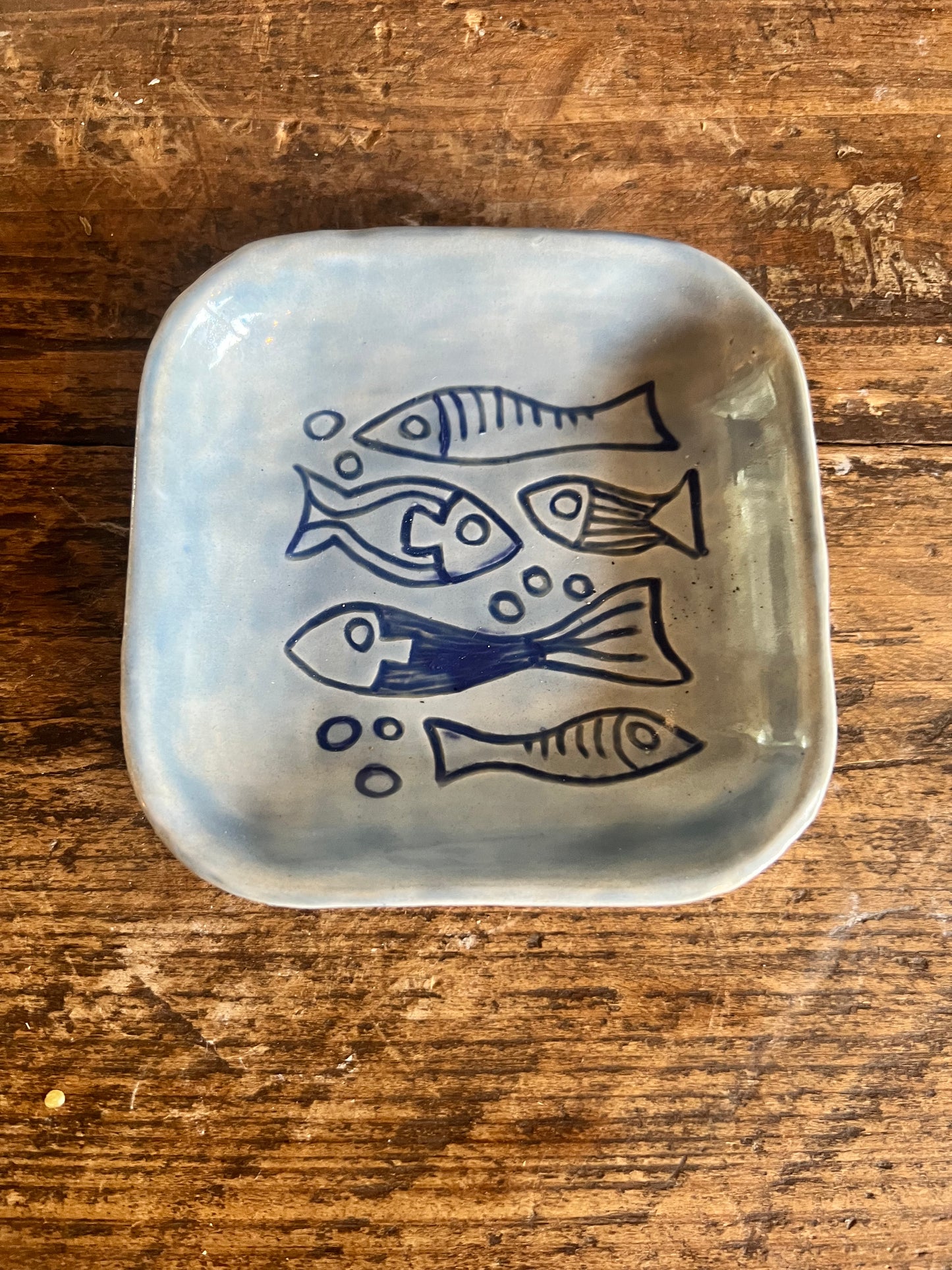 Ceramic fish tray / catch all