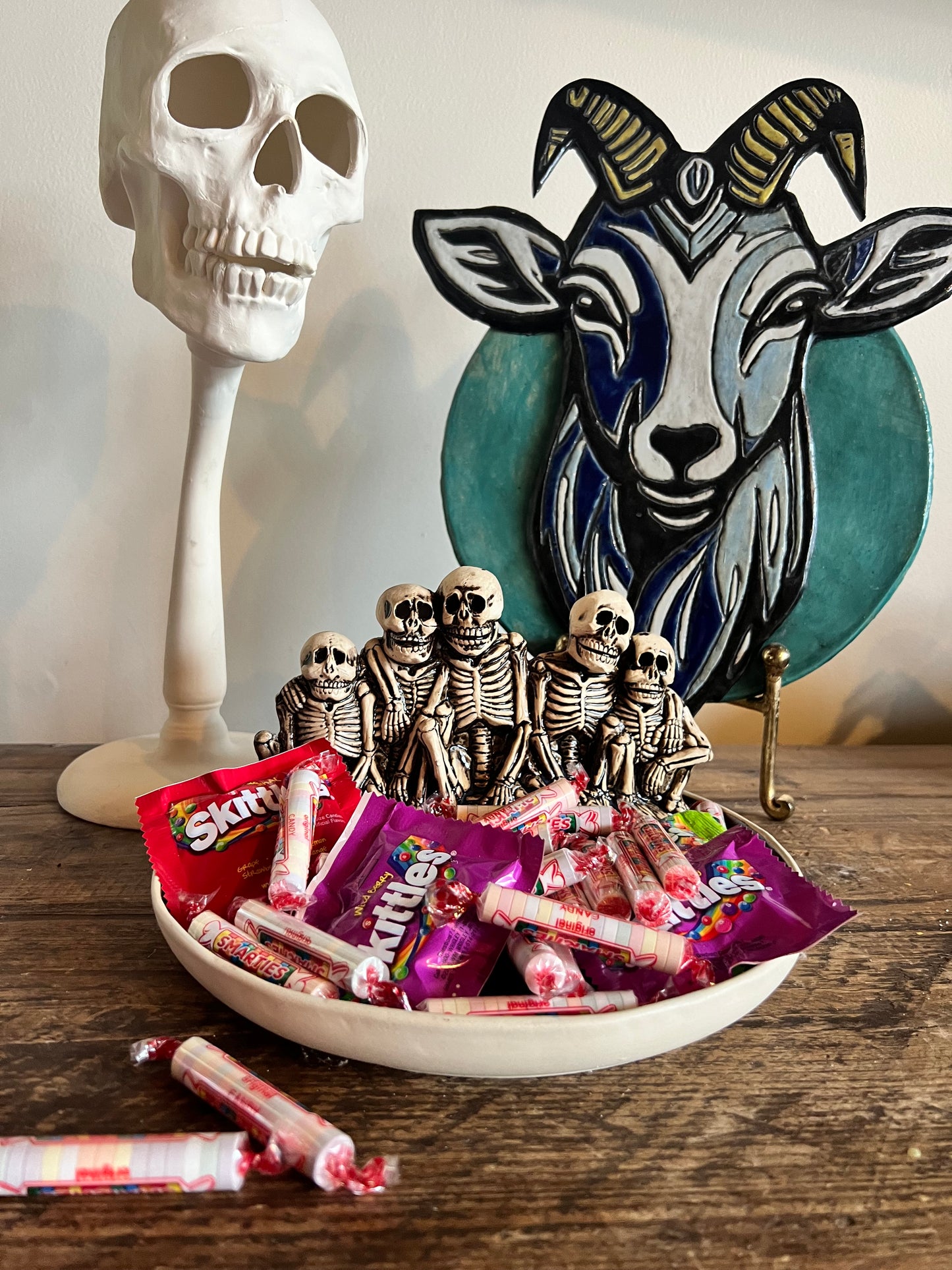 Skeleton tray / dish