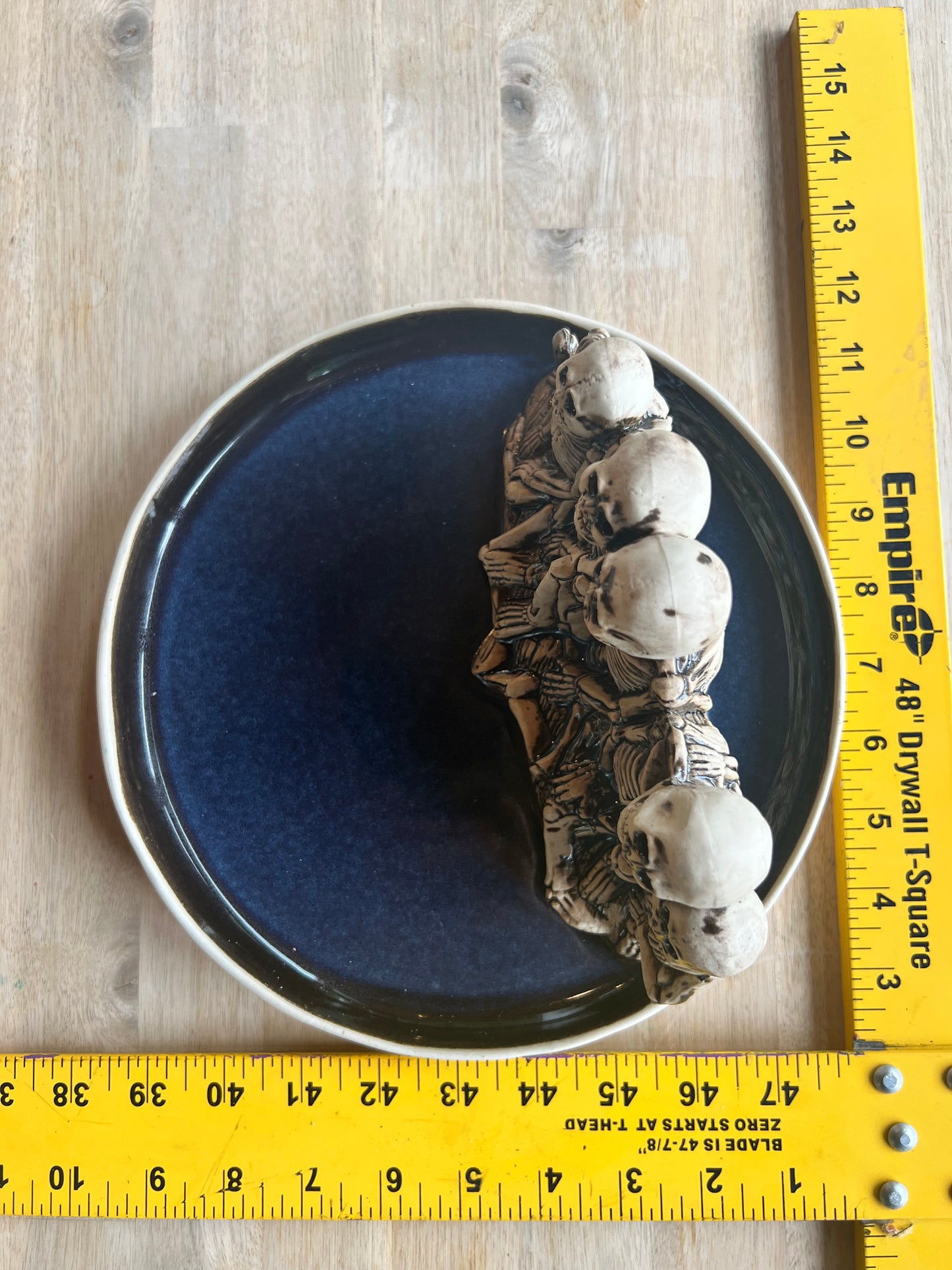 Skeleton tray / dish