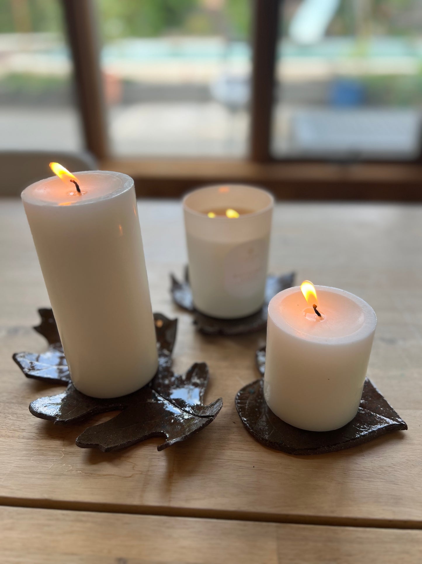 Set of 3 ceramic leaf coasters