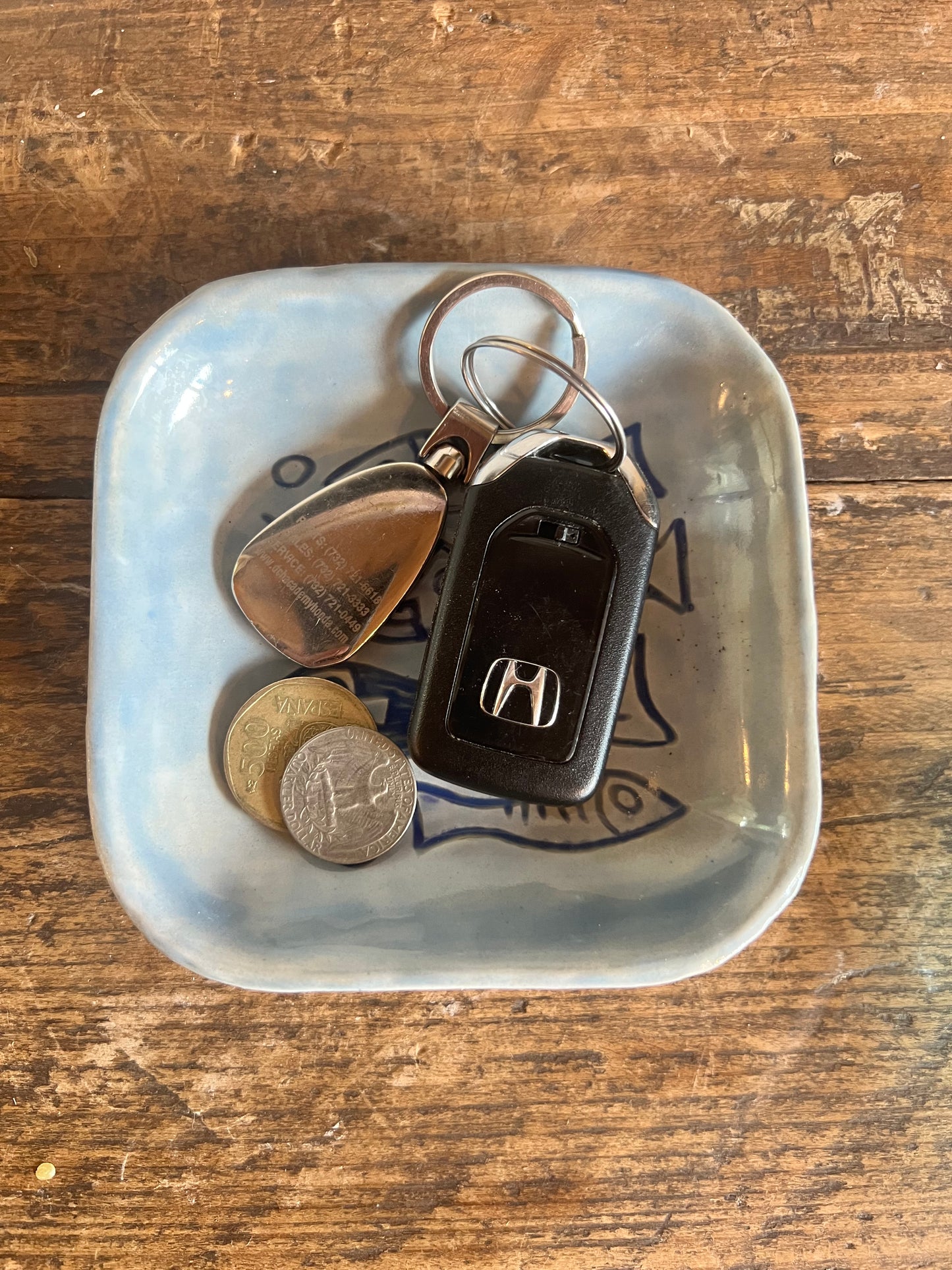 Ceramic fish tray / catch all