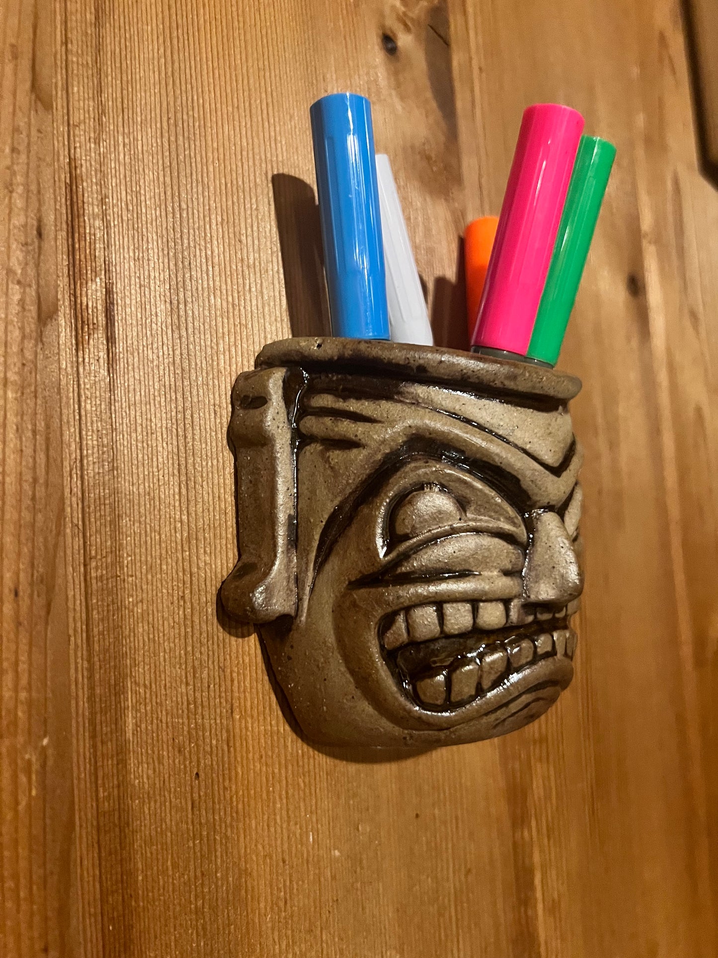 Tiki sconce