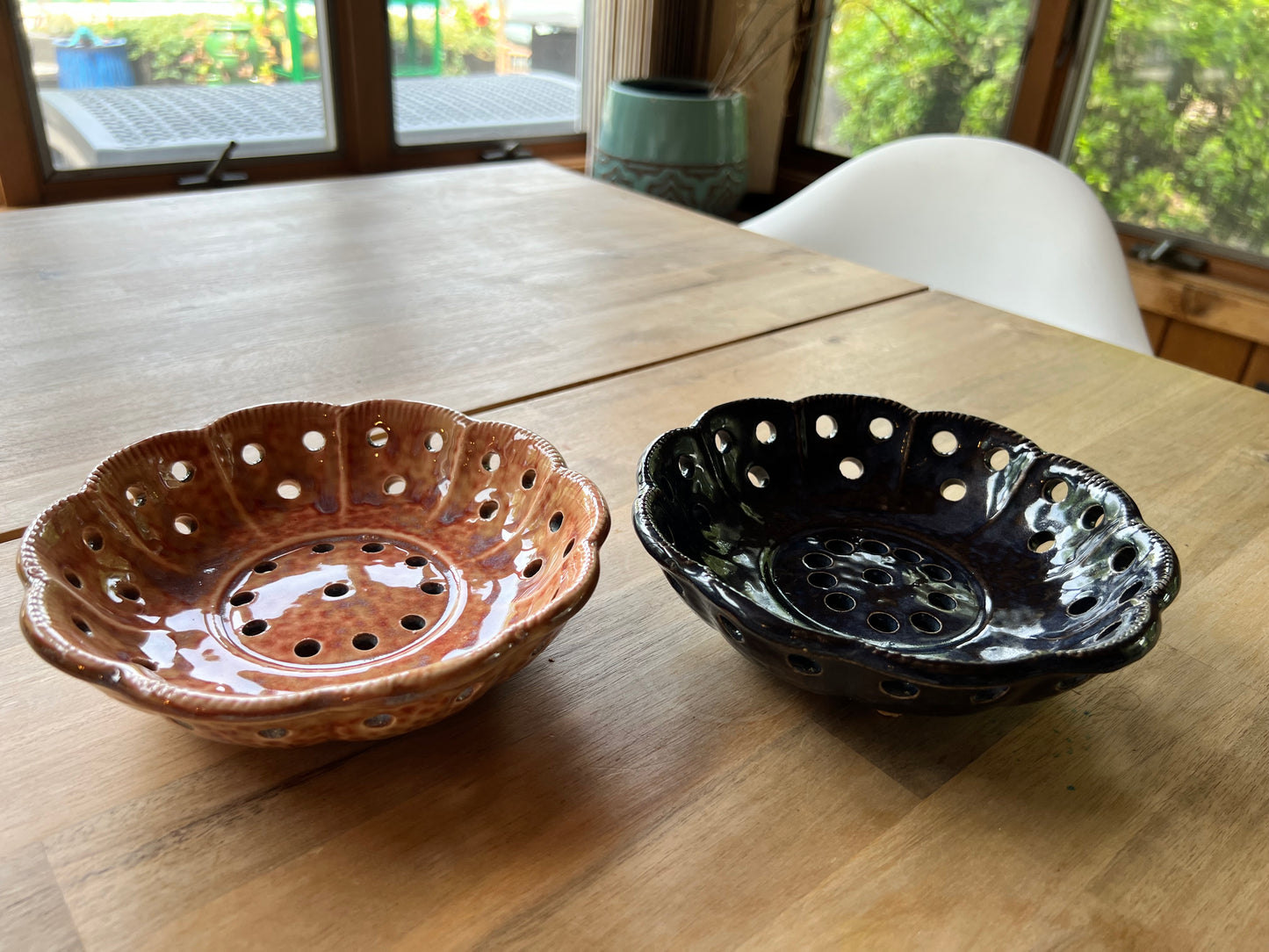 Ceramic Berry Bowl